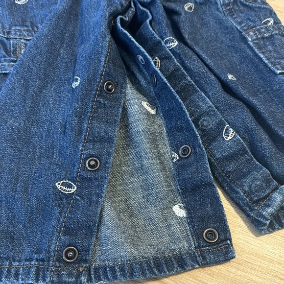 OshKosh B'gosh Blue Denim Overalls with Football Print 12 Months - Picture 4 of 6